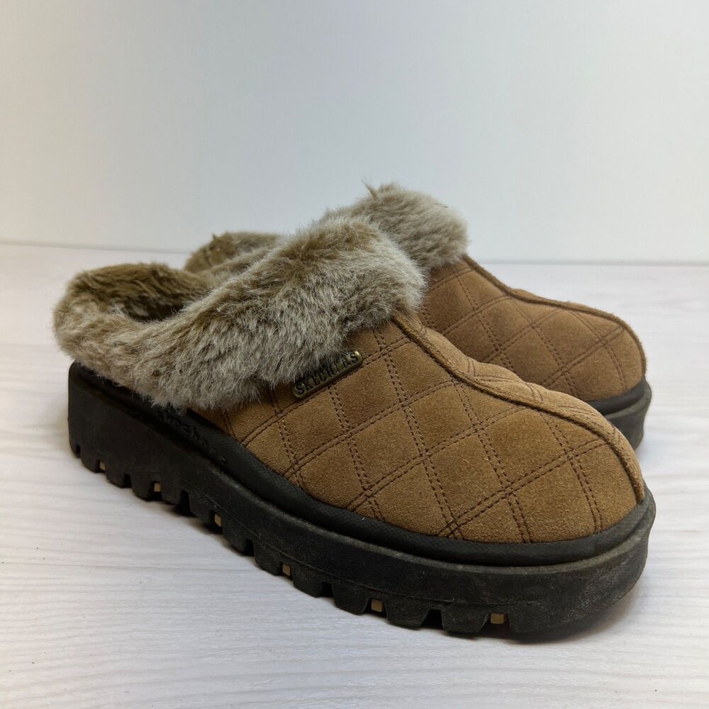 Skechers Fortress Tan Suede Leather Faux Fur‎ Lined Slip-On Clog Shoe Womens 9.5